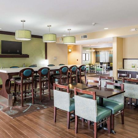 Quality Inn & Suites Quincy - Downtown Экстерьер фото