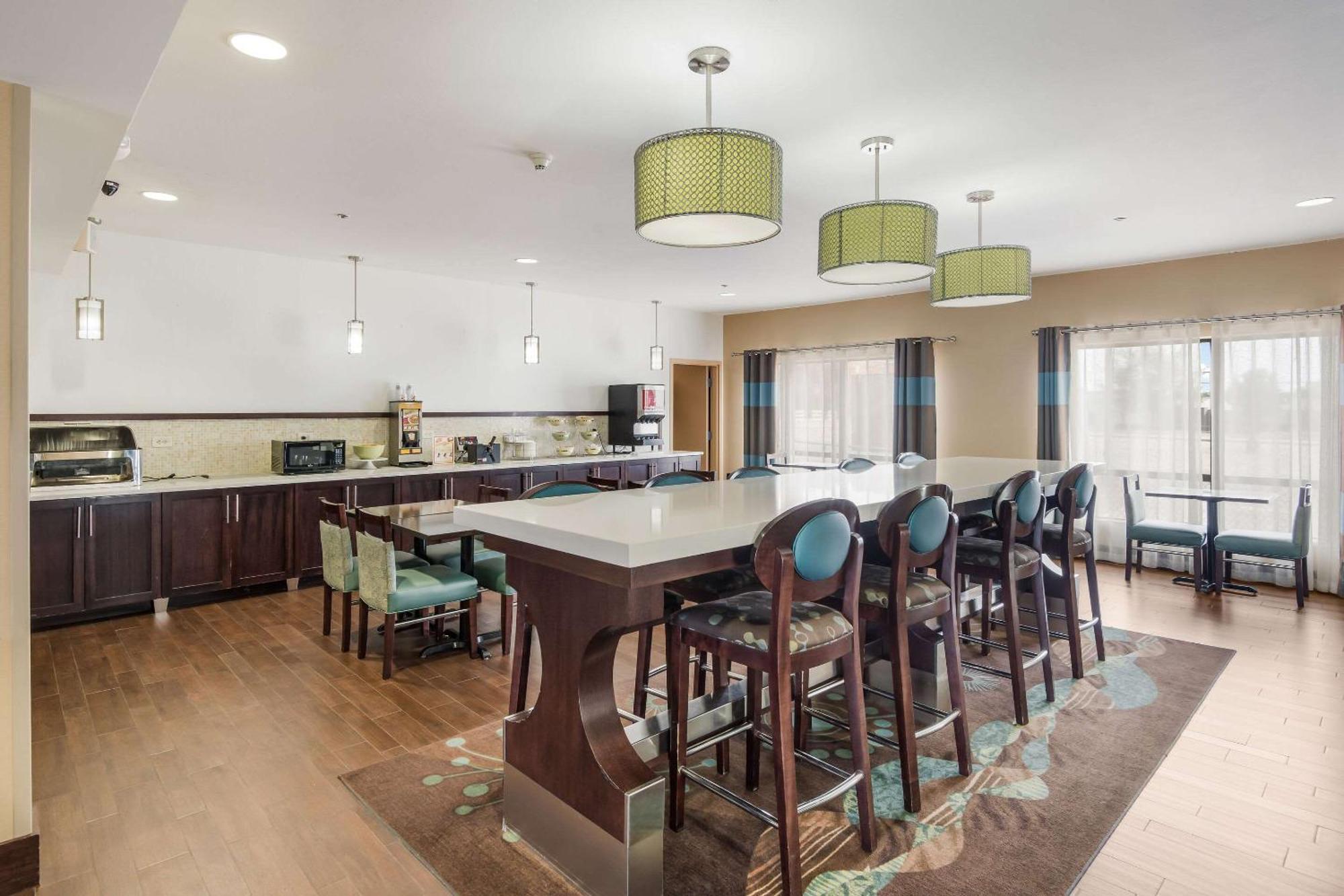 Quality Inn & Suites Quincy - Downtown Экстерьер фото