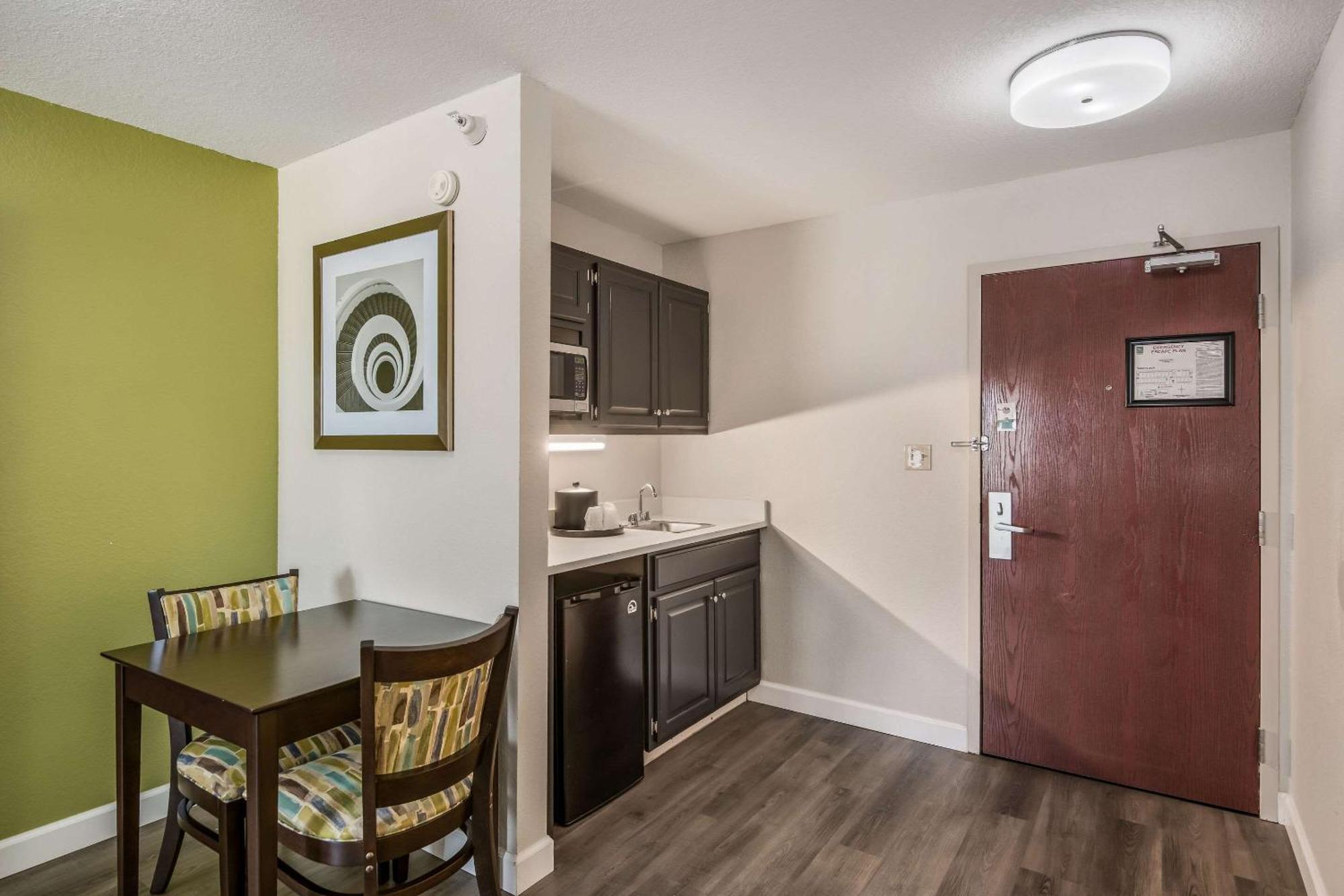 Quality Inn & Suites Quincy - Downtown Экстерьер фото