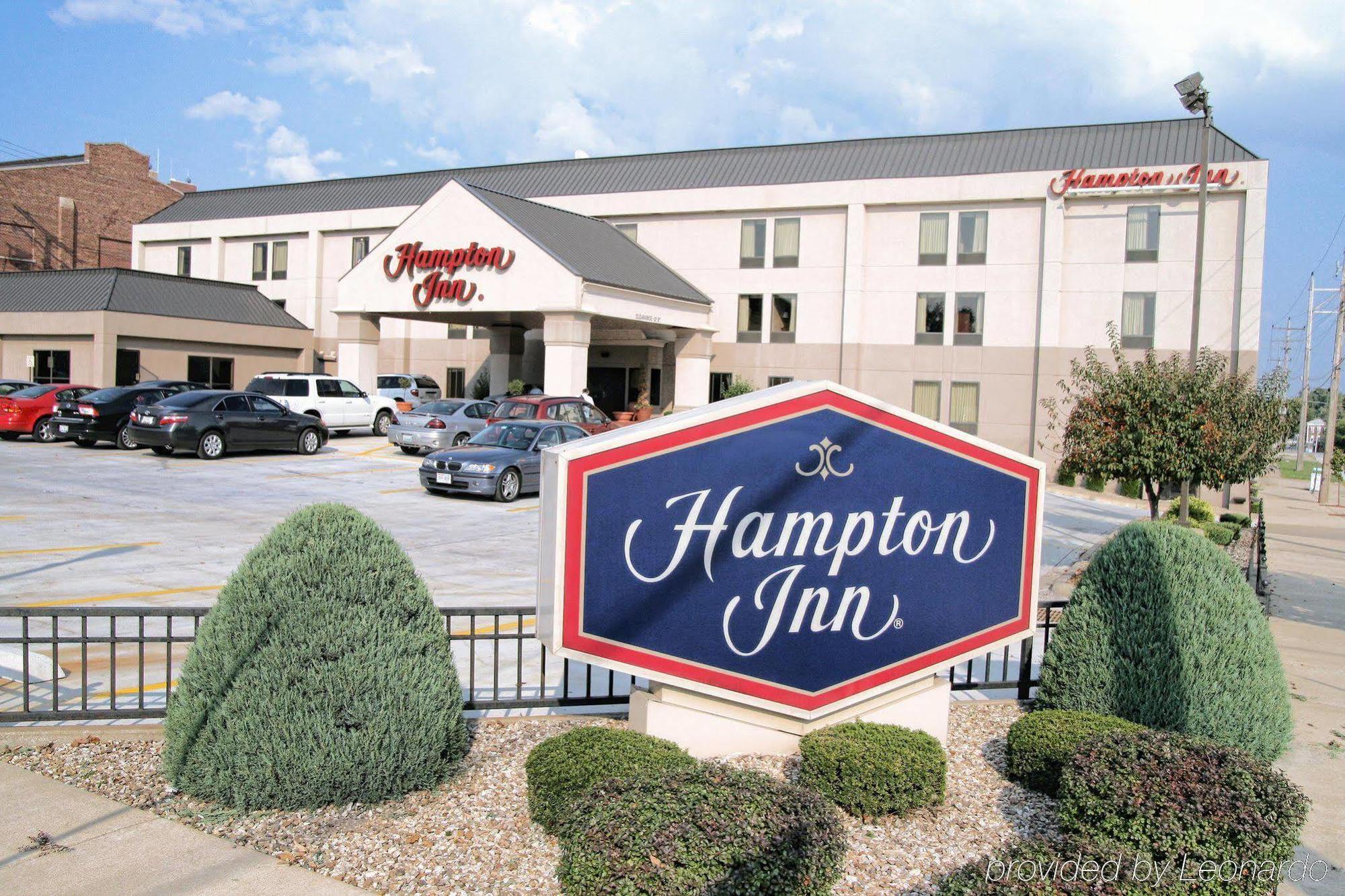 Quality Inn & Suites Quincy - Downtown Экстерьер фото