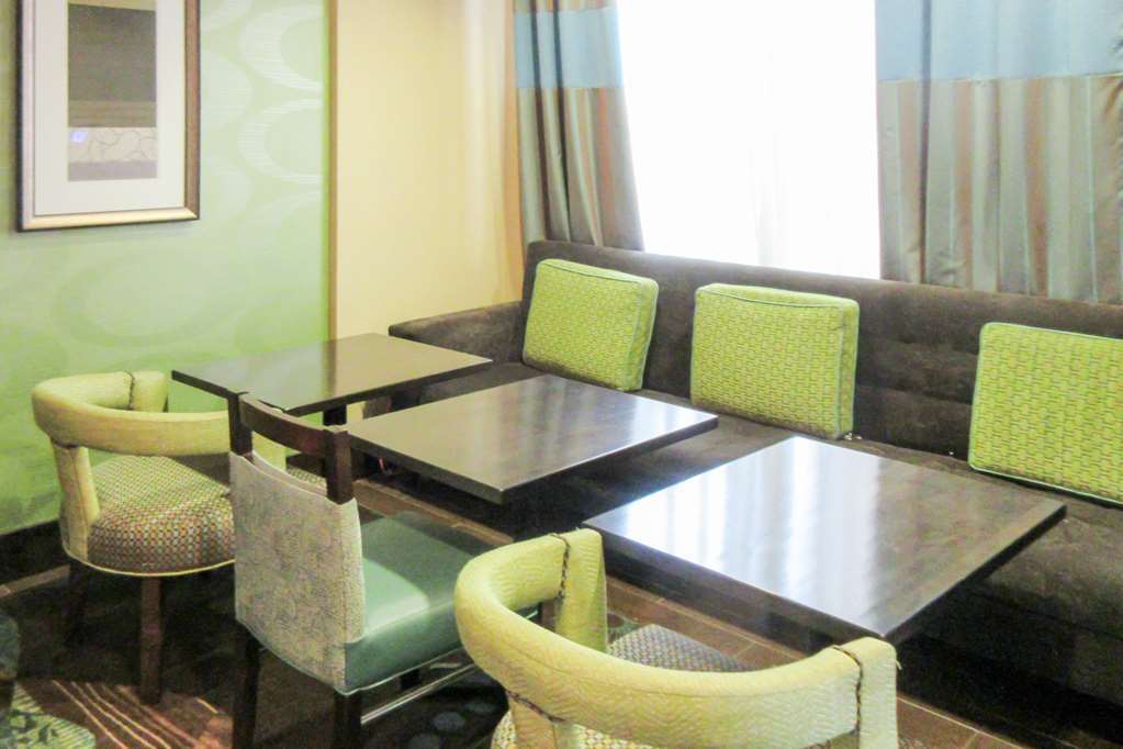 Quality Inn & Suites Quincy - Downtown Интерьер фото